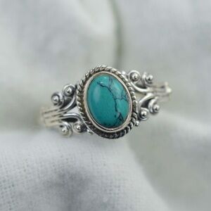 Sterling Silver Turquoise Oval Statement Ring - Size 9.5